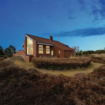 Four-bedroom Holiday In