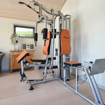 Four-bedroom Holiday In בית נופש *