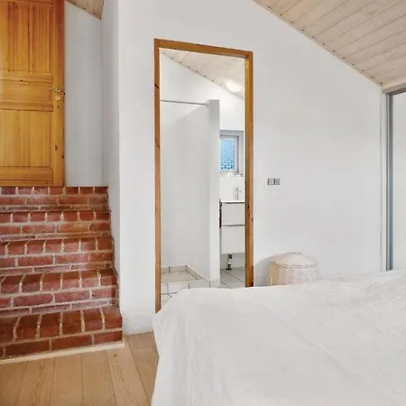 בית נופש Four-bedroom Holiday In *