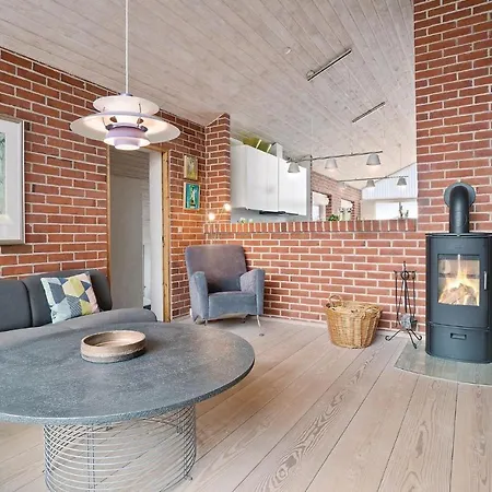 Four-bedroom Holiday In בית נופש אבלטופט